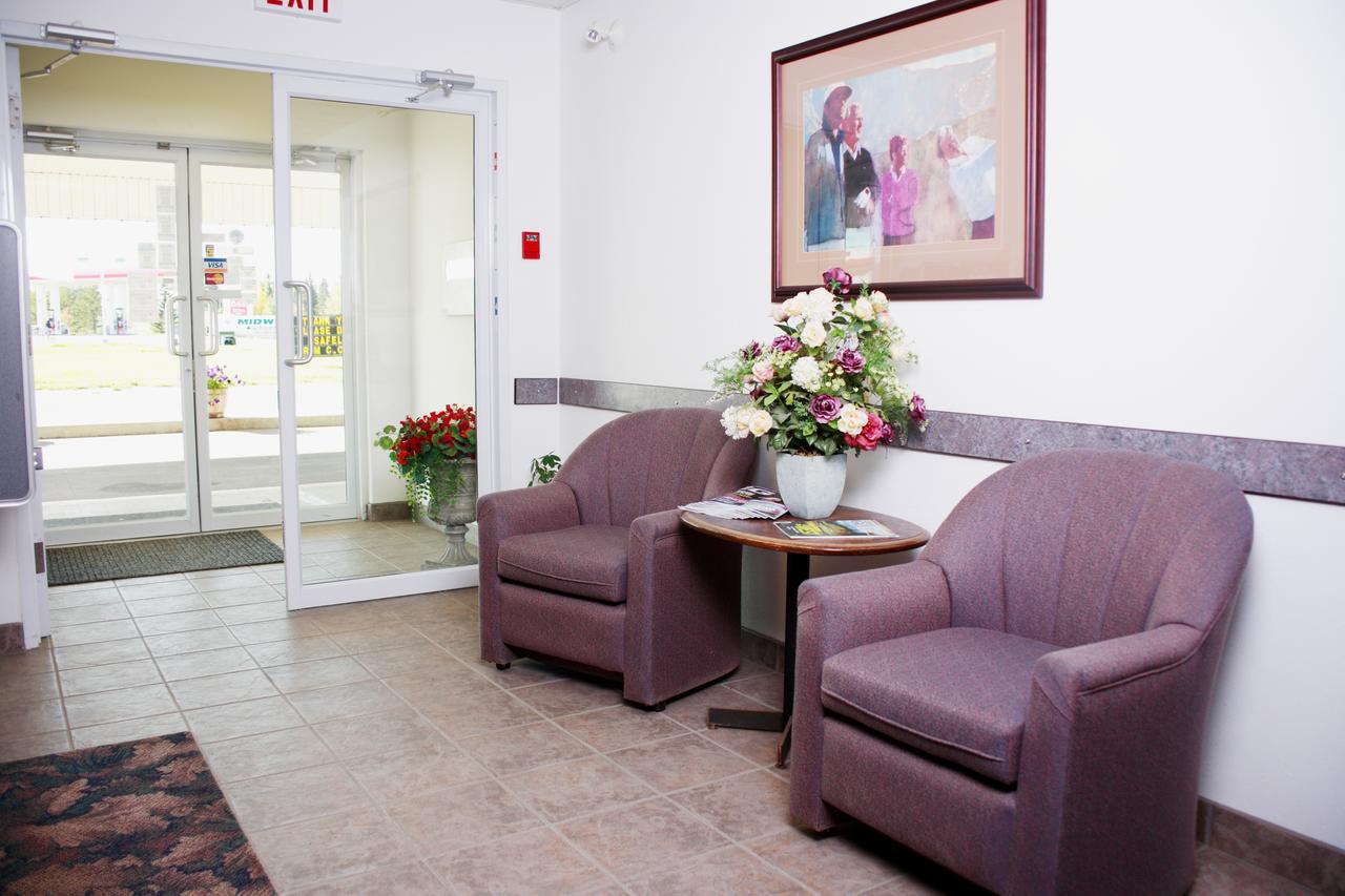 HOTEL COUNTRY CLUB INN, AB